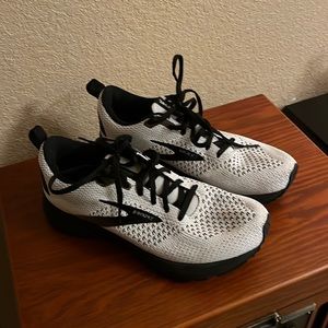 Brooks Revel 4 Shoes